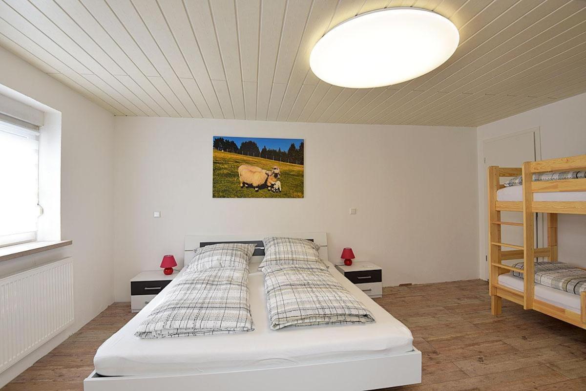Gasthaus Und Hotel Peterhaensel Spechtsbrunn Ruang foto